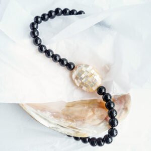 Capiz 02 Necklace