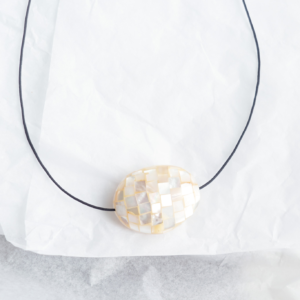 Capiz 01 Necklace